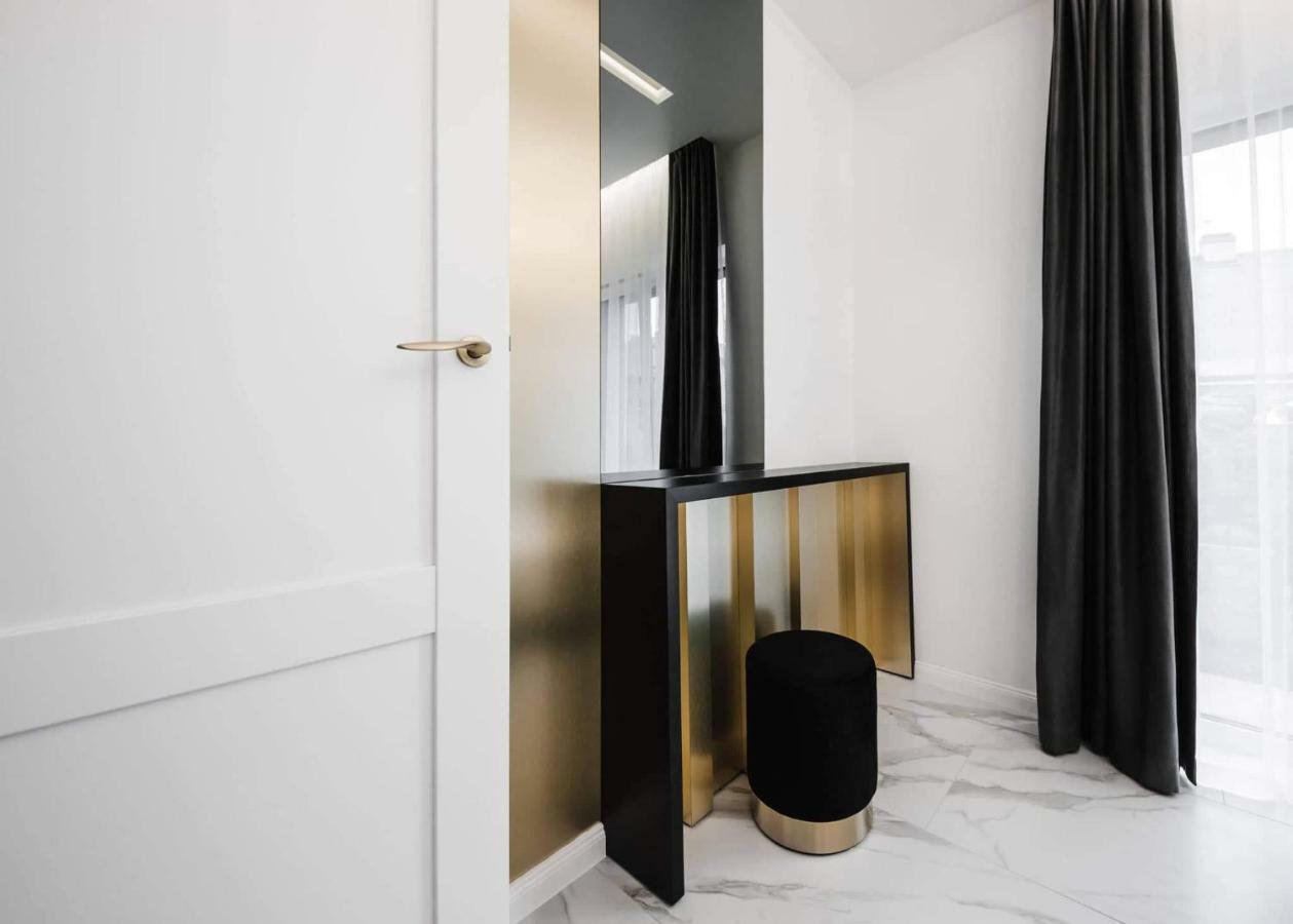 Luxury Suites Kaunas, Self-Check In Екстер'єр фото